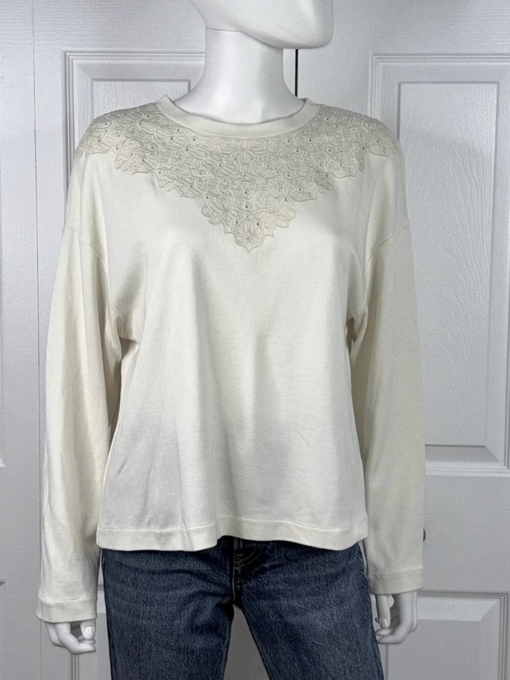CONTEMPORAINE women's sweater size Medium